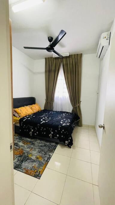 Klia Homestay Apartment - 2 Room Szepang Kültér fotó